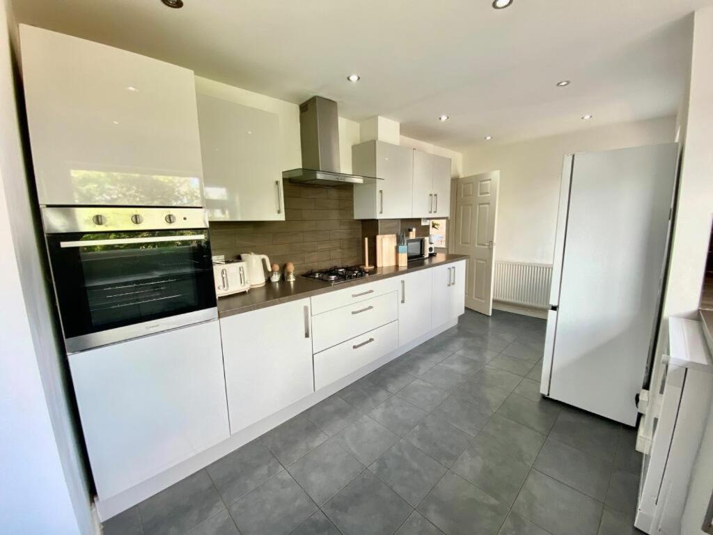 Coventry Huge 4Bed 2Bath Private Parking Nec By Empower Homes 外观 照片